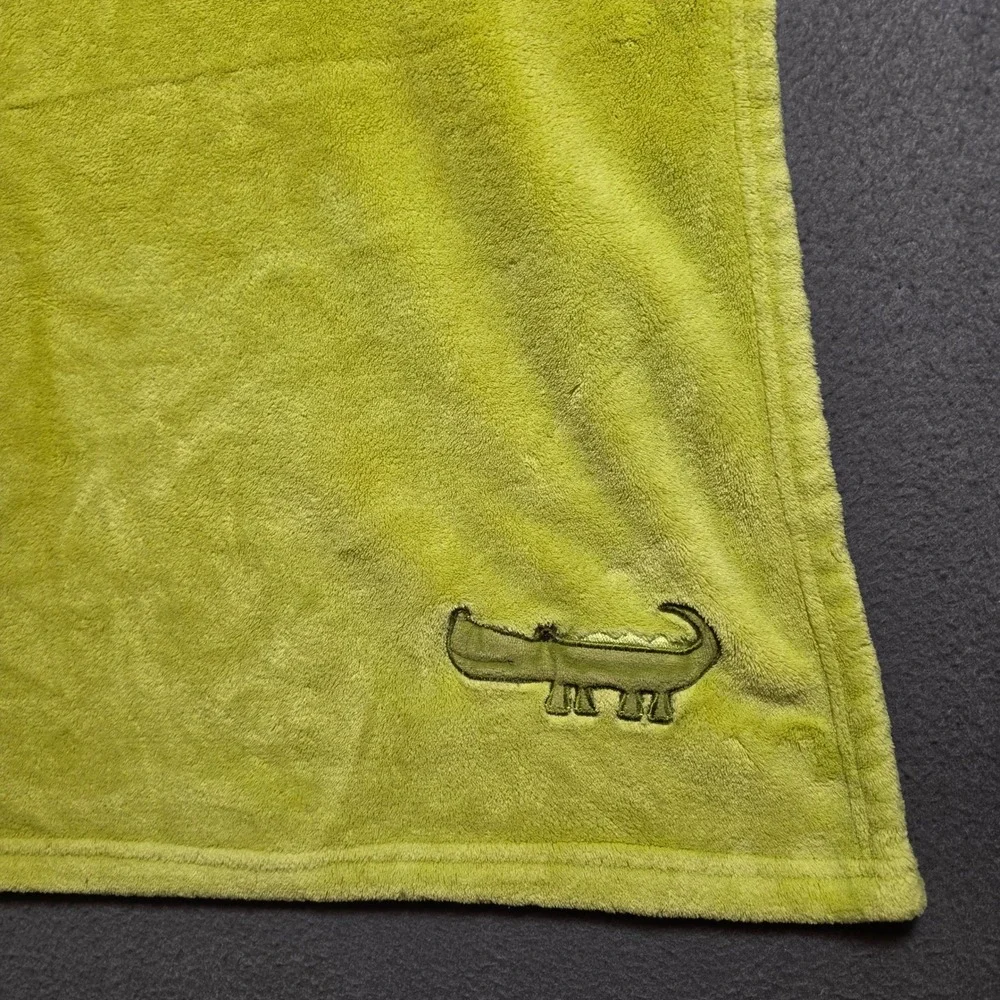 Circo Green Alligator Crocodile Plush Baby Blanket Lime Green Fleece